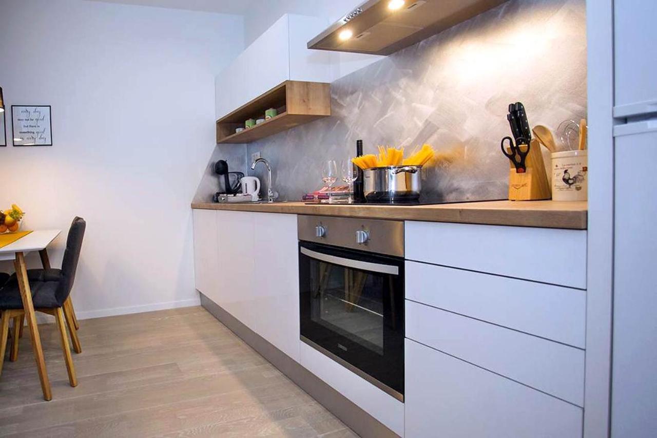 Apartment Sweet Daisy With Parking Zadar