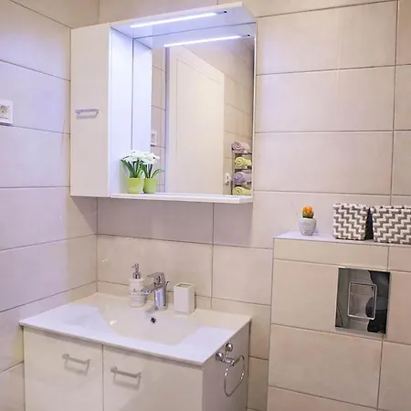 Apartment Sweet Daisy With Parking Zadar Exterior photo
