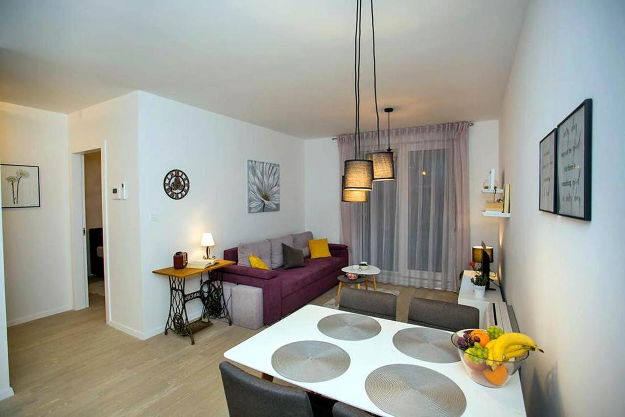 Sweet Daisy With Parking Apartment Zadar